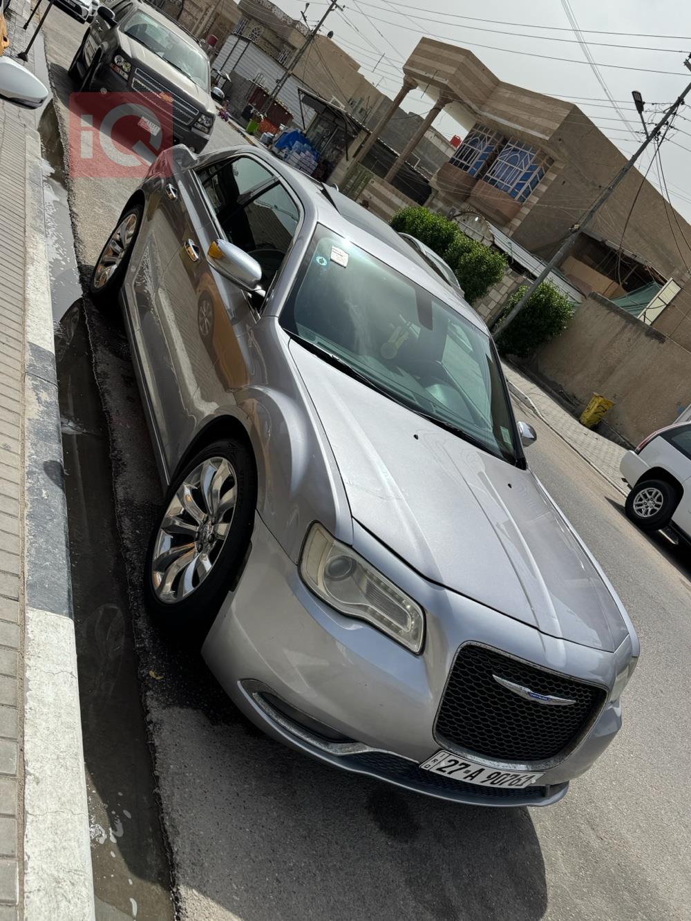 كرايسلر 300